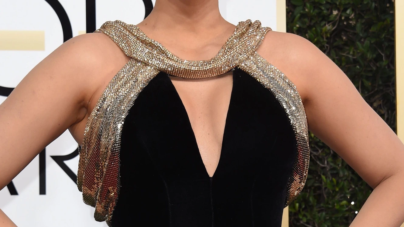 blake lively black and gold dress deletes all but one of her Instagram posts again wardrobe blake lively it ends with us outfits