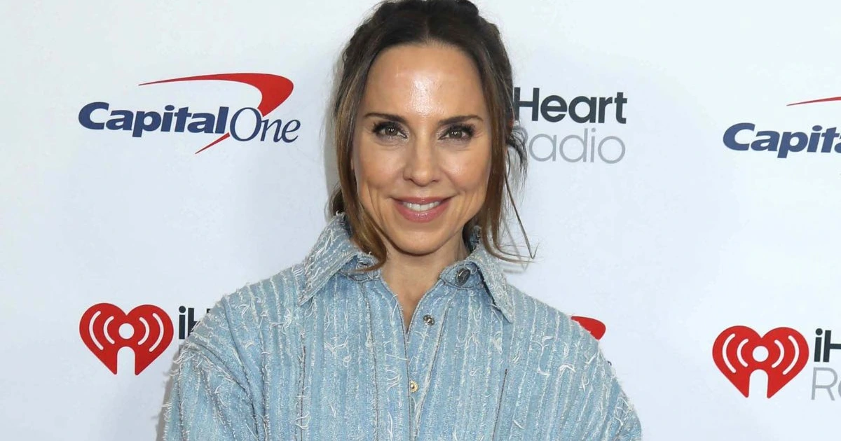 Newlywed Mel C tosses bridal bouquet at Ibiza nightclub