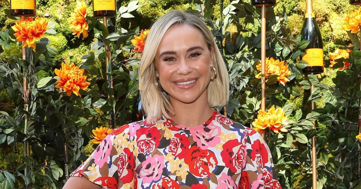 'Glee' alum Becca Tobin welcomes baby No. 2 via surrogate