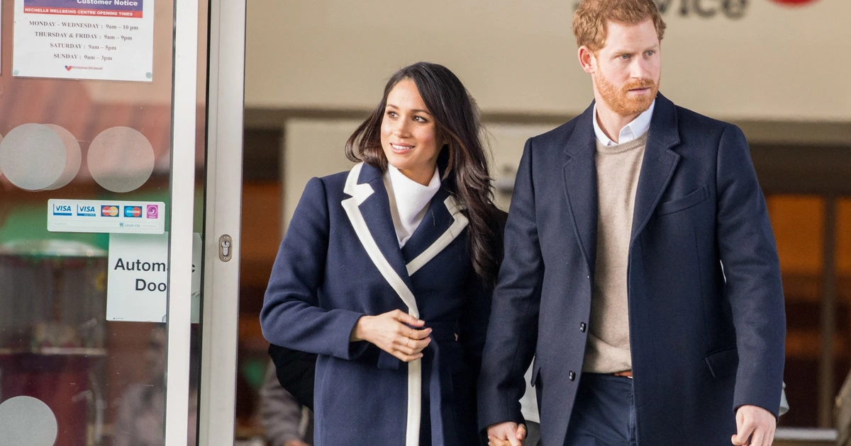 Harry Chrishnas Harry & Meghan Fear 'Awkward' Christmas With The Royals