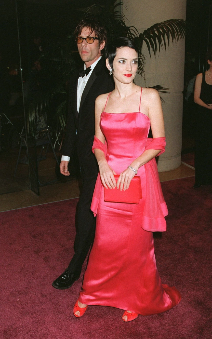 winona ryder pink dress Winona Ryder '90s fashion