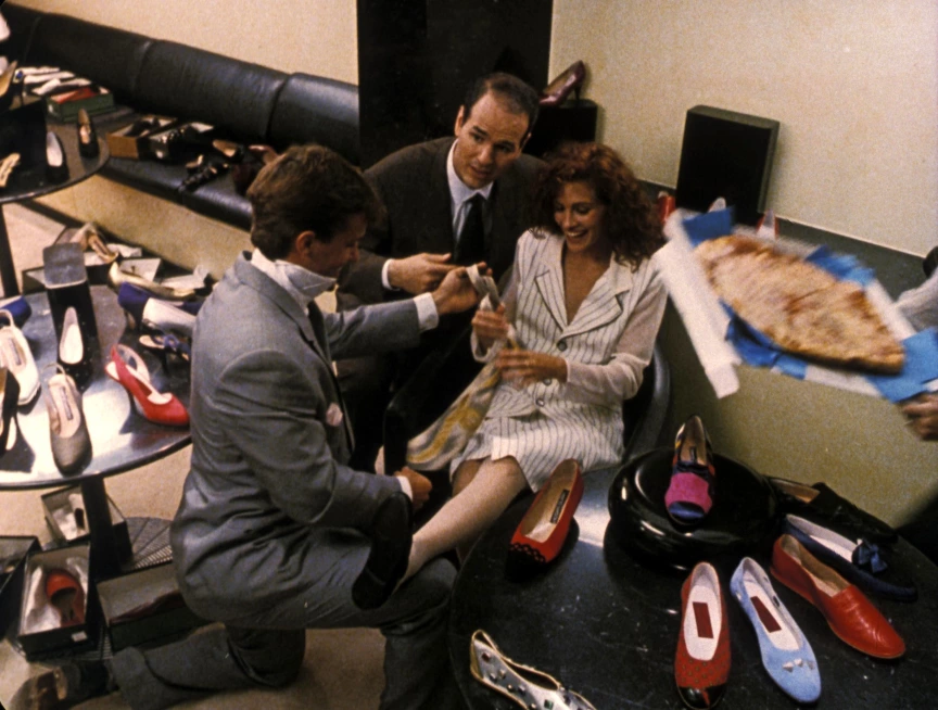 Julia Roberts' iconic fashion moments from Pretty Woman Julia Roberts' iconic fashion moments from Pretty Woman