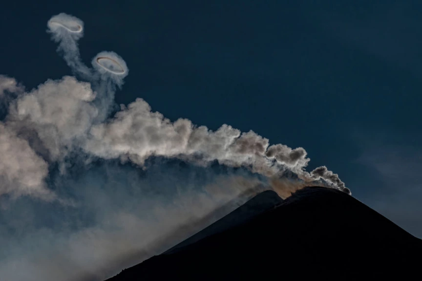 Volcano that puffed out incredible 'vortex rings' now covered in snow ...
