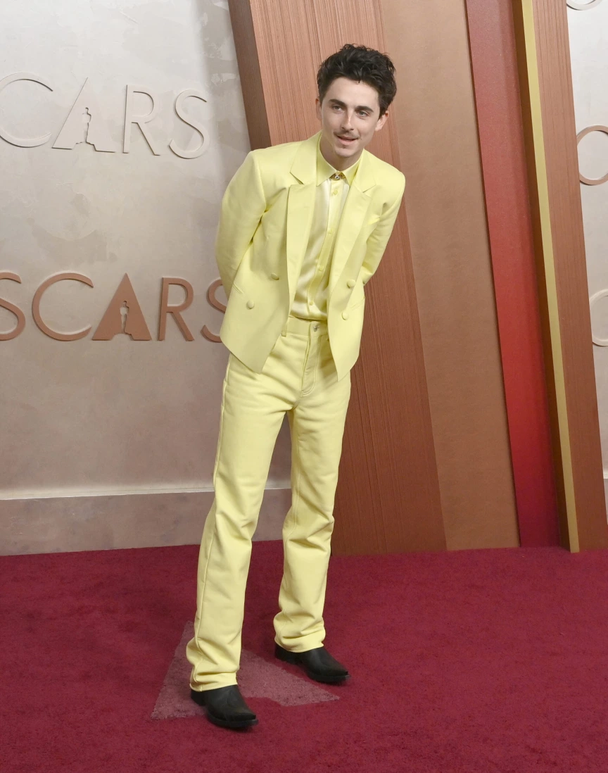 Worst Dressed Celebrities At 2025 Oscars: Photos