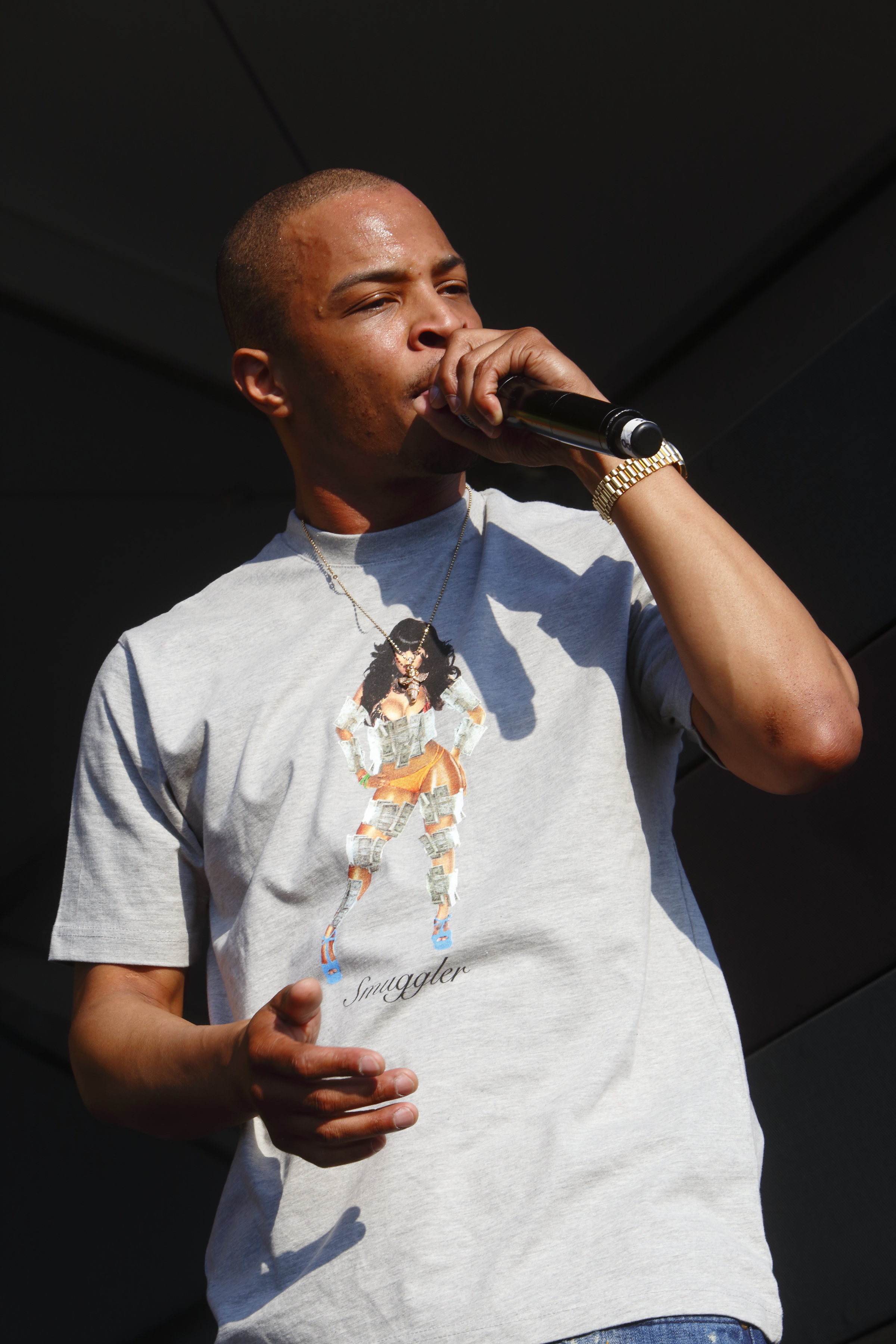 Ti Rapper Suspicious T.I. arrested for public drunkenness and assault, implies racism