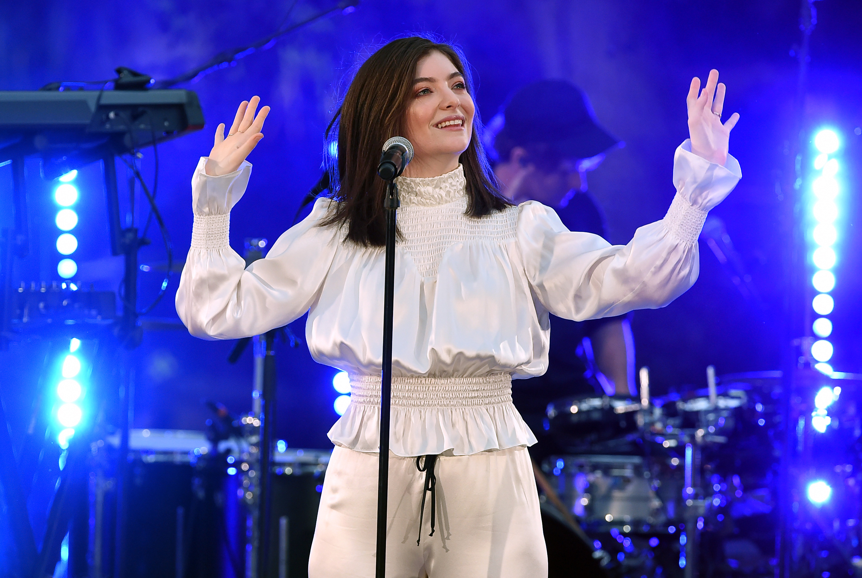 Lorde may boycott Grammys due to sexist snub