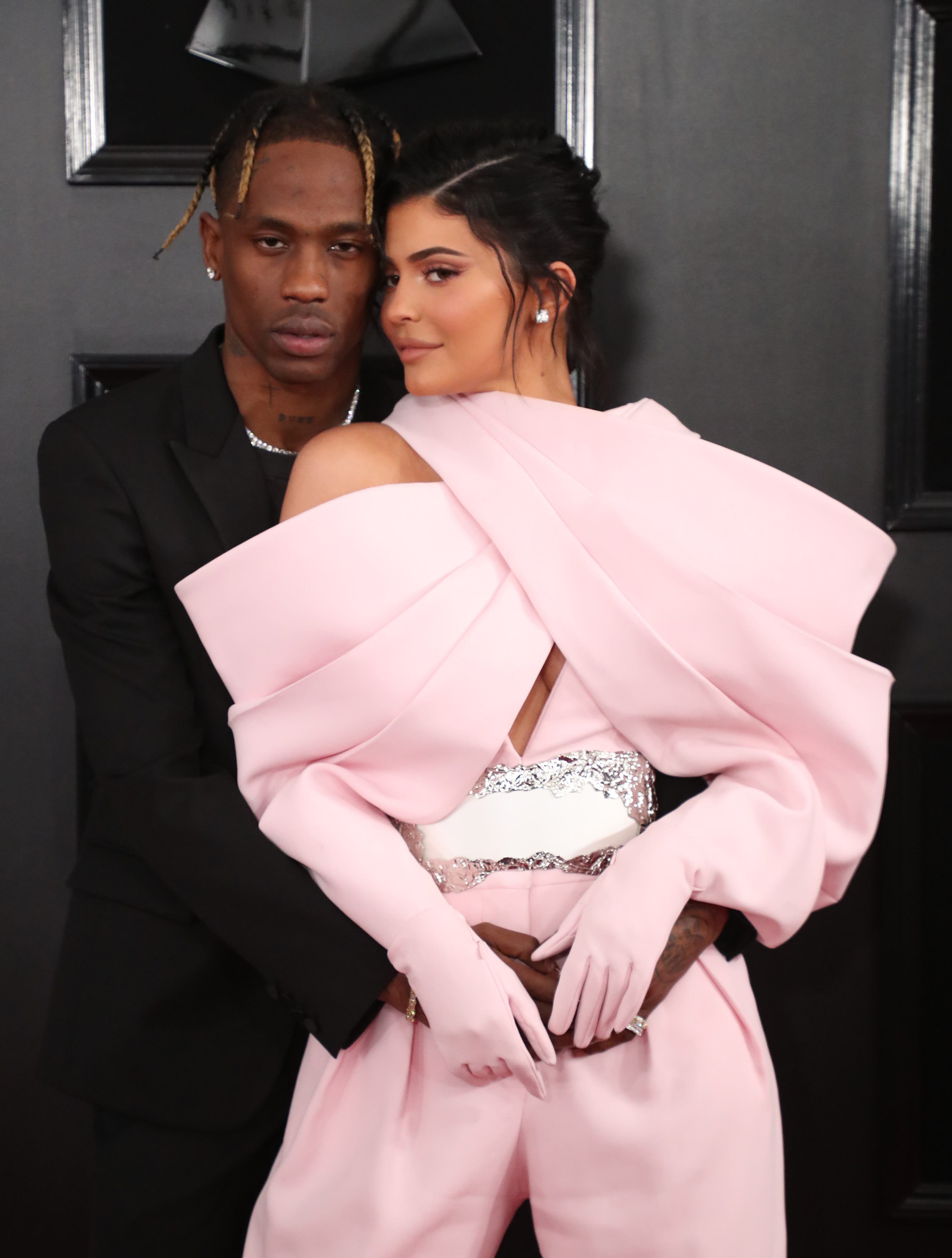 Travis Scott deletes Instagram after Kylie Jenner finds sketchy DMs