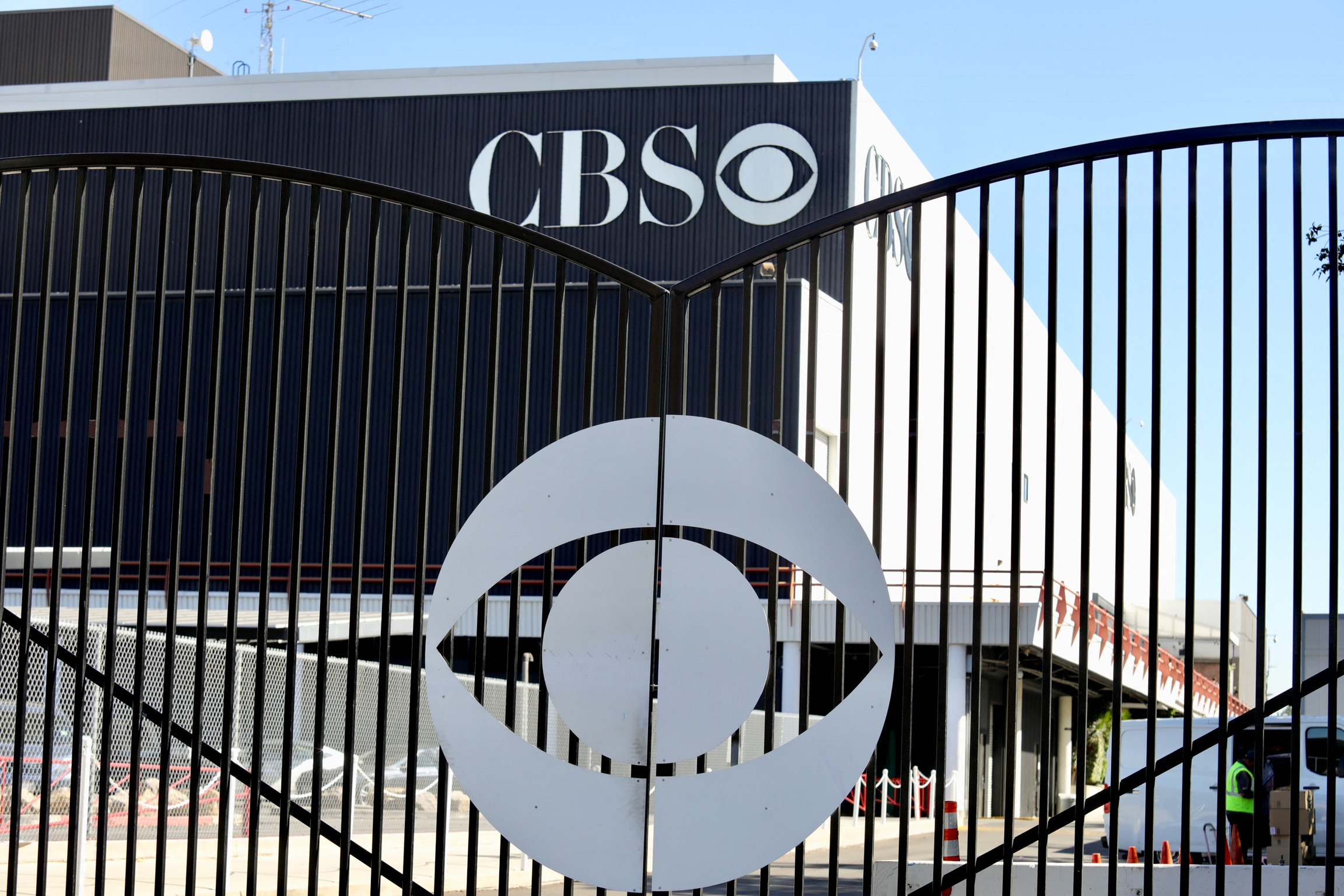 Donald Trump's Hypocrisy Exposed In Edited Fox News Interview