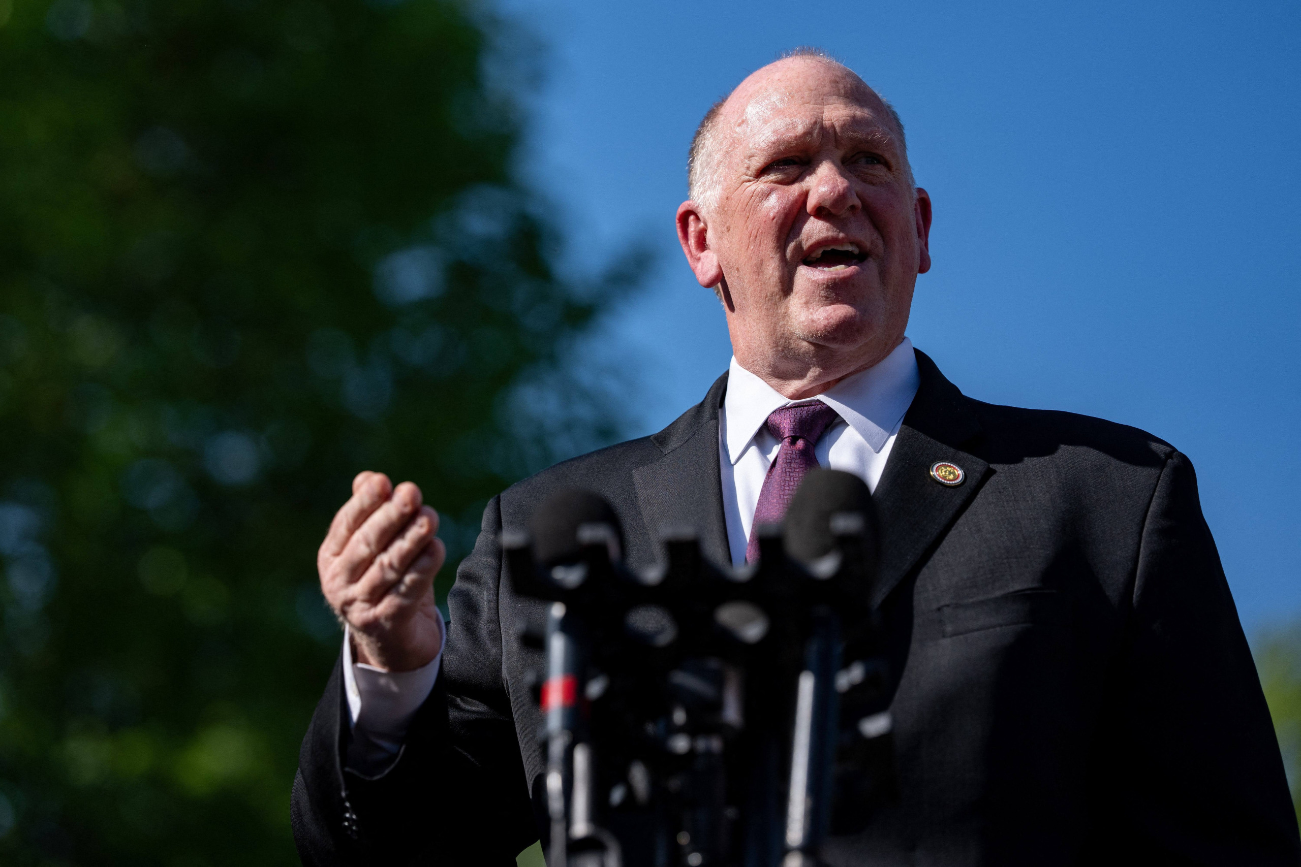 Trump Border Czar Vows to Force-Feed ICE Detainees in Escalating Immigration Crackdown Trump Border Czar Vows to Force-Feed ICE Detainees in Escalating Immigration Crackdown