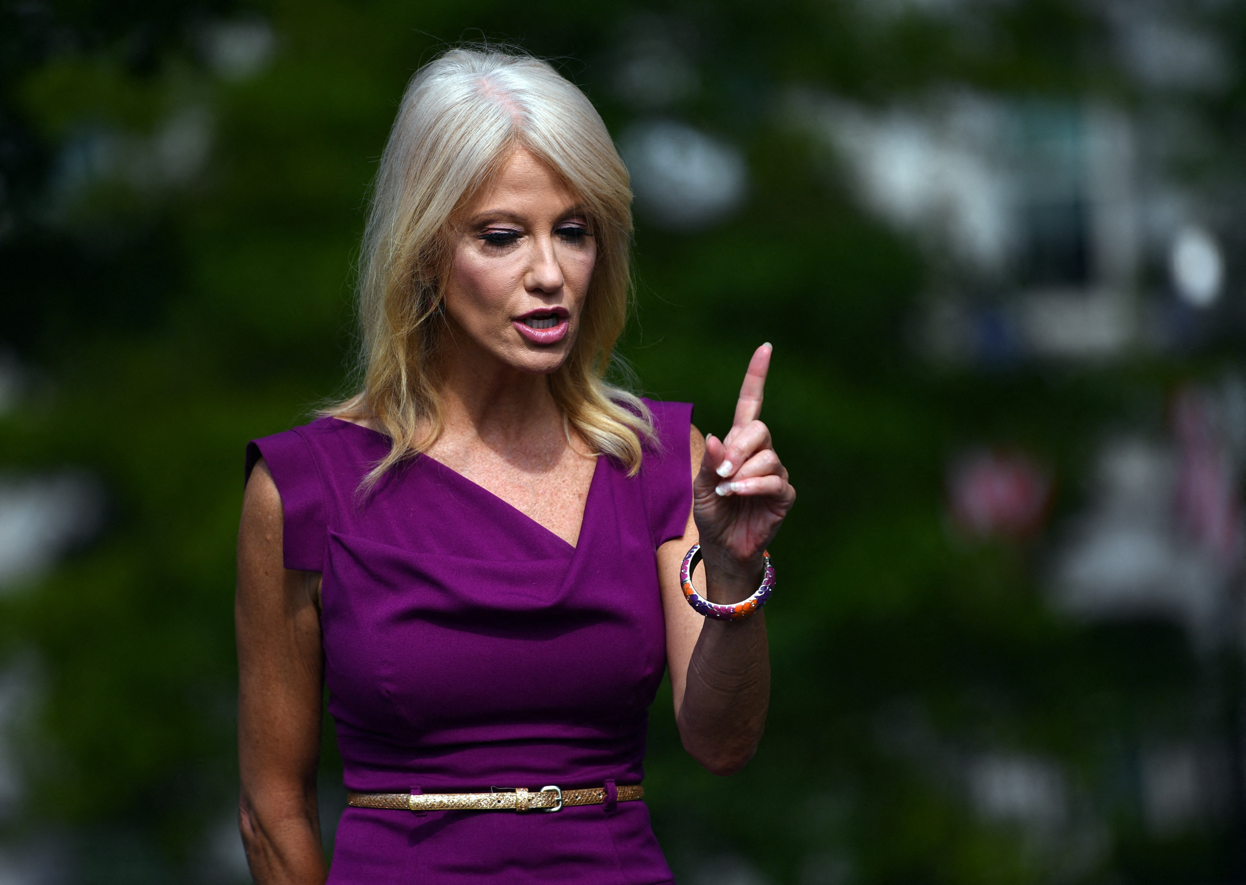 kellyanne conway pink dress Who Is Kellyanne Conway? 5 Things About The Political Advisor Hollywood Life