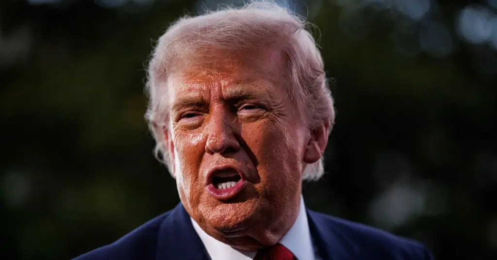 donald-trump-official-peter-navarro-kisses-up-president-performed-miracle