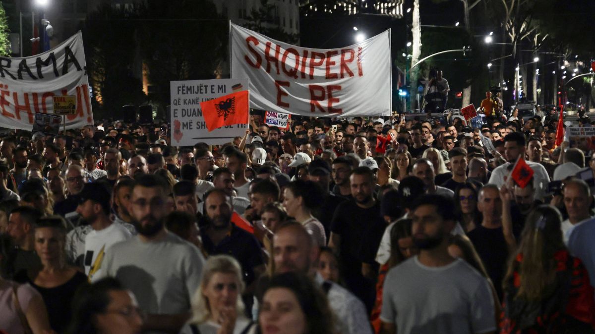 anti-jared-kushner-ivanka-trump-protests-escalate-project-albania-prime-minister-edi-rama-resign