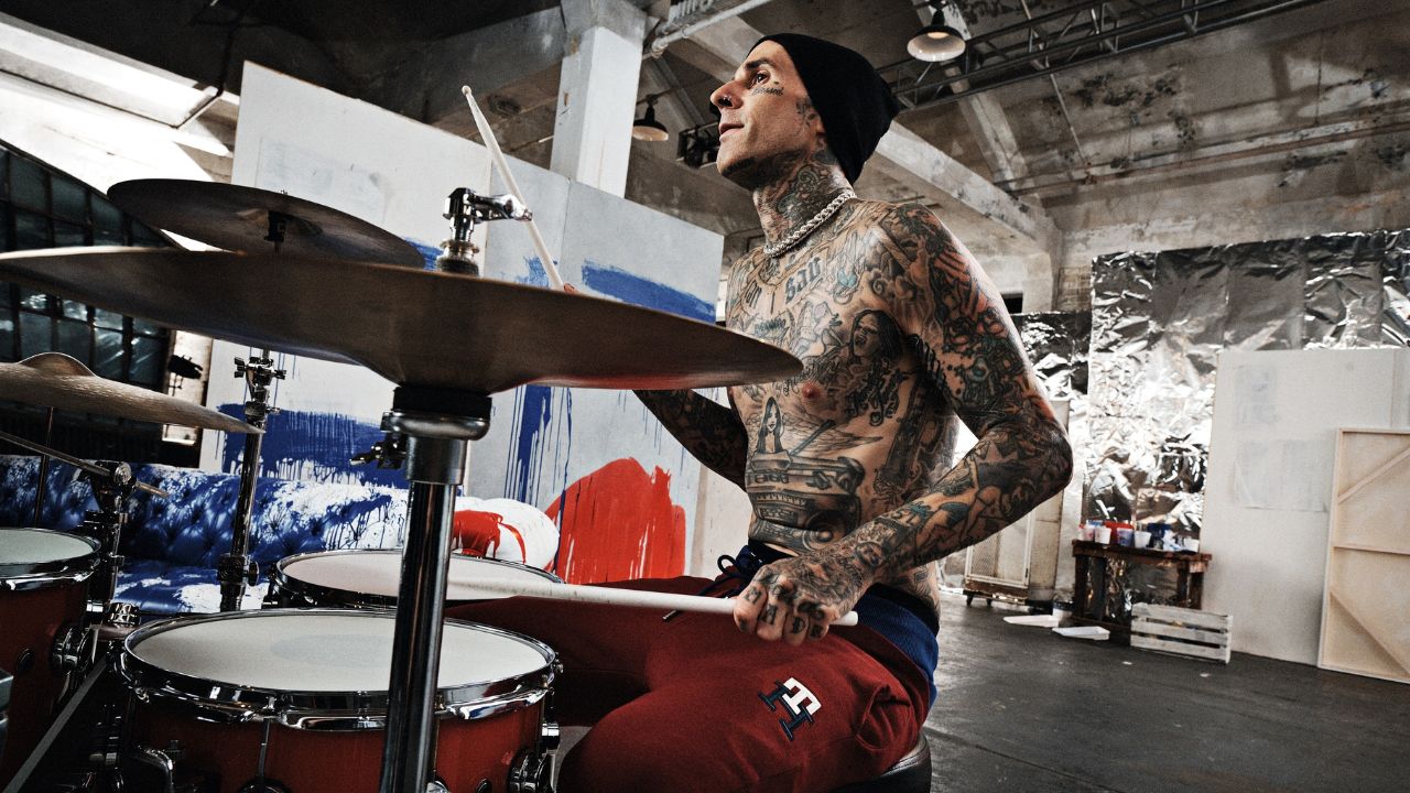 travis-barker-recalls-hiding-out-in-fear-after-plane-crash