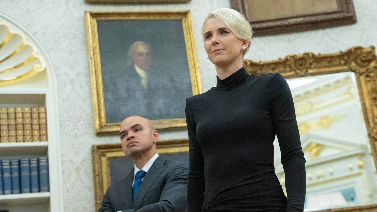 donald-trump-top-aide-natalie-harp-incredibly-devoted-letters-alarmed-secret-service