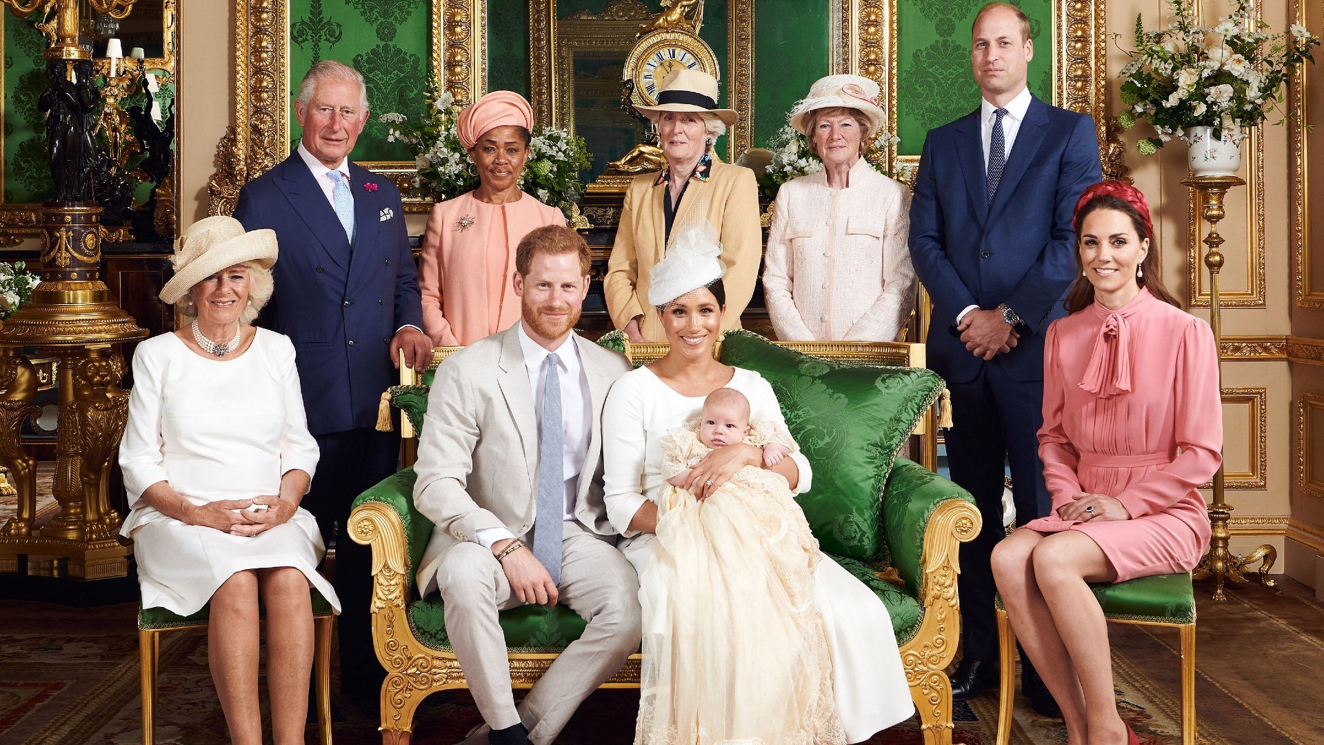 Harry Chrishnas Harry & Meghan Fear 'Awkward' Christmas With The Royals